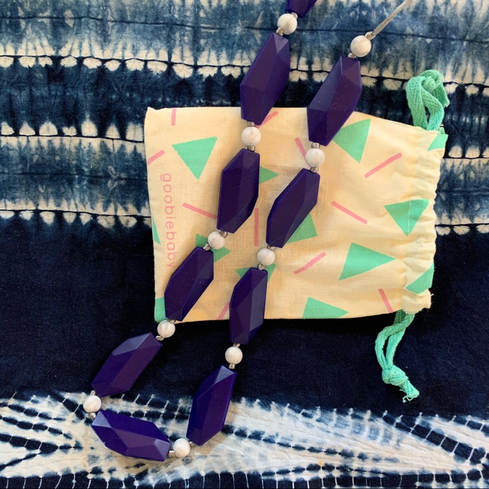 📿 Goobie Baby Naomi Teething Necklace Blue